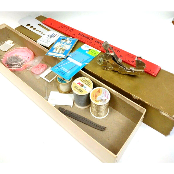 Lot Sewing Machine Parts Greist Ruffle Foot Machine Needles Thread + Much More - Picture 4 of 6